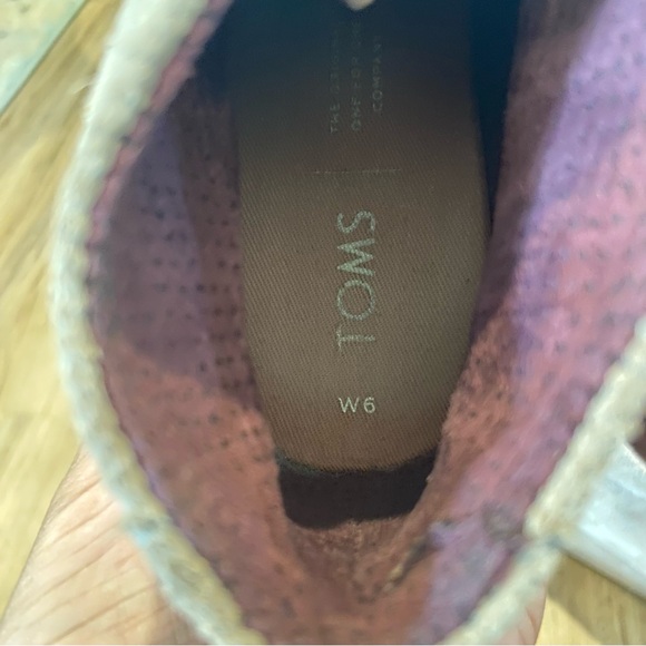 Toms Ankle Wedge Boots Women’s Size 6 Tan Suede Beige Lace Up Heel Shoes Chukka - Picture 7 of 7
